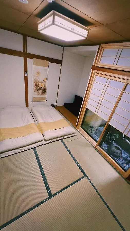 Tovin Cha: Convenient Three-Bedroom Near East Temple Station Kyoto Holiday home