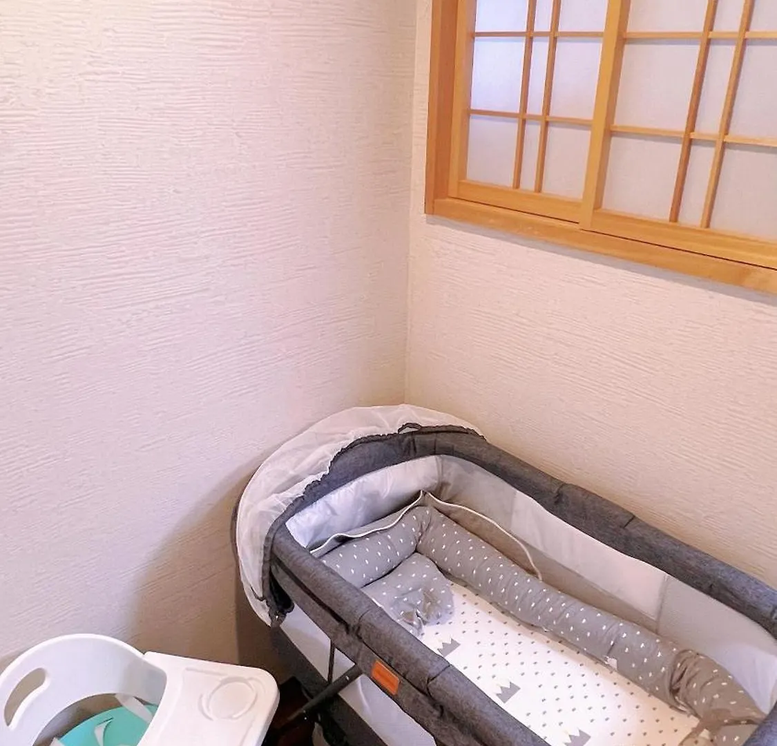 Tovin Cha: Convenient Three-Bedroom Near East Temple Station Kyoto Japan